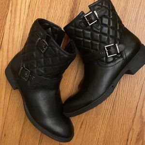Arturo Chiang boots